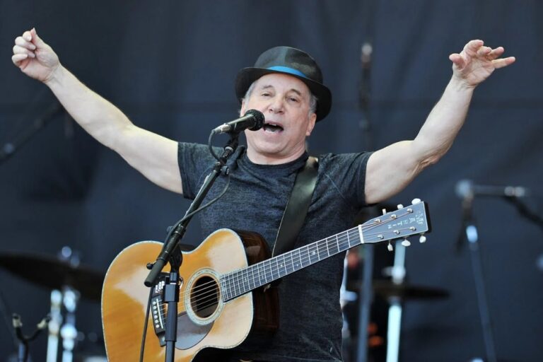 Uncovering the Height of the Musical Legend: A Closer Look at Paul Simon’s Height