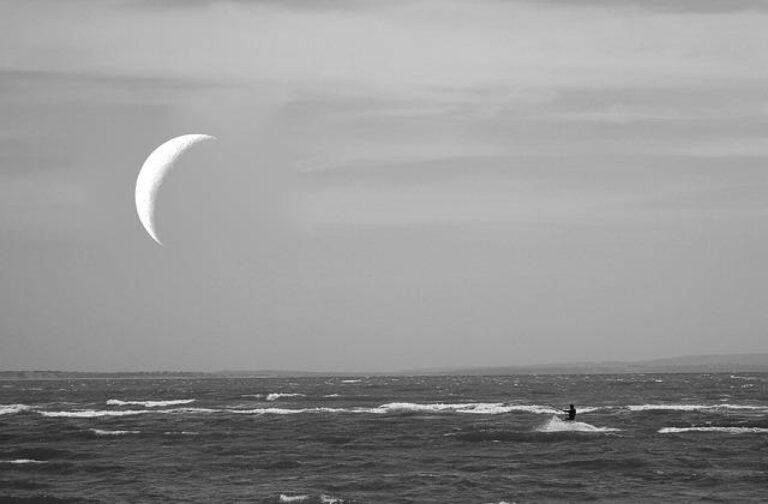 Caring for Crescent Beach: Tips for Preservation