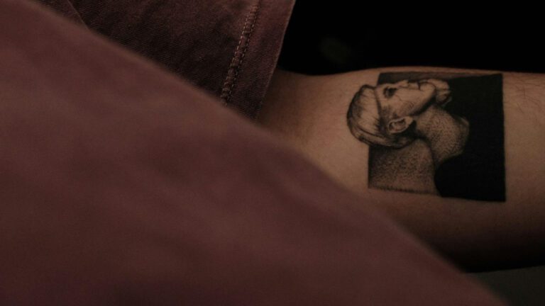 The Hilarious World of Adriana Romero: A Must-Read!