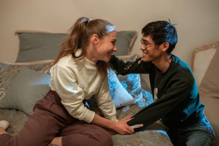 15 Weeks Pregnant Bump: Size and Changes