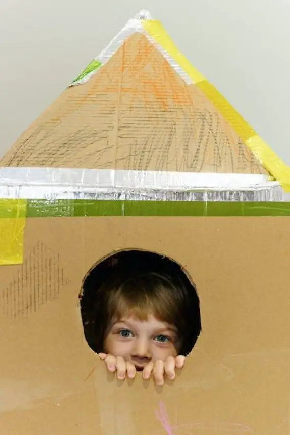 Exploring the Benefits of Cardboard House Construction