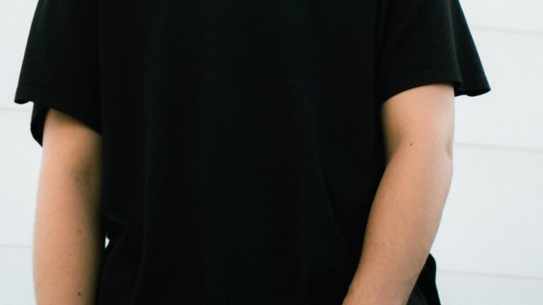 Easy Guide to Cutting a T-Shirt Neckline