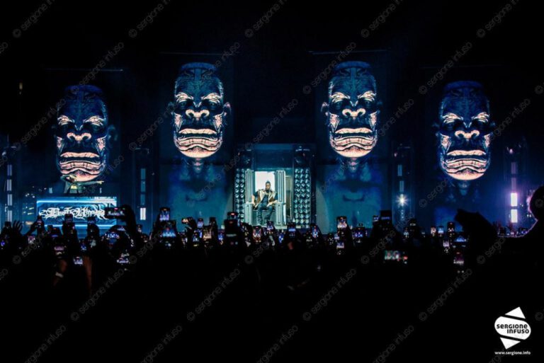 Mary Carey: The Comedic Queen of Quirky Care!