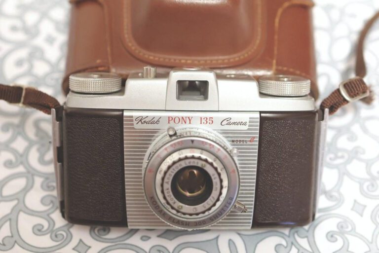 Do I Need Stitches? A Hilarious Guide to Wound Care