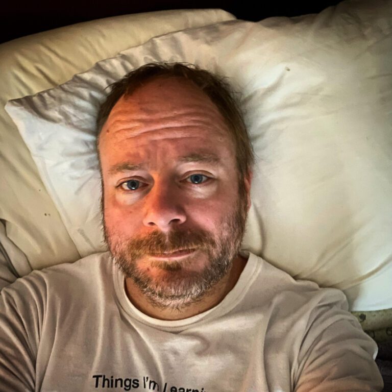 Safe to Combine Tylenol and Ibuprofen? Find Out Here