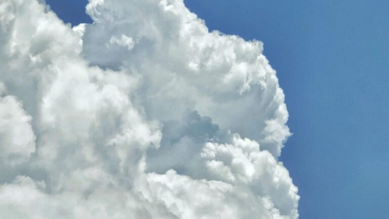 Hydrogen Peroxide for Athlete’s Foot: Effective Treatment