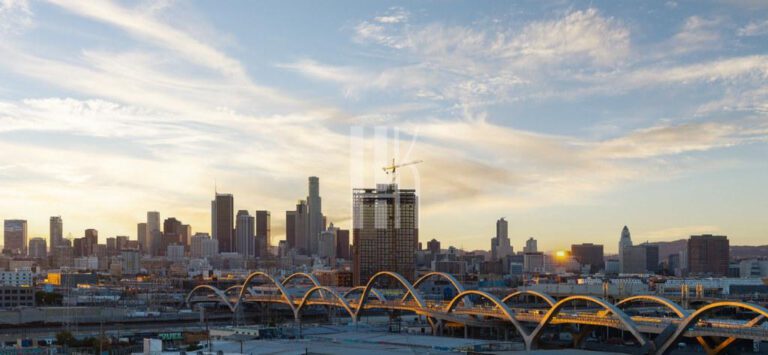 Explore the Vibrant LA Downtown Arts District