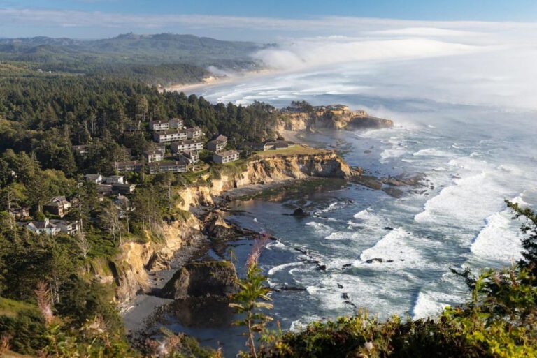 Fly High at Oregon’s Wacky Kite Festival!