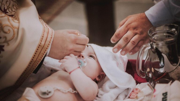 Mama Dragons: Fierce Moms Breathing Fire!