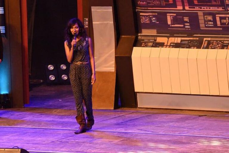 Rekha Finally Spills the Beans on Amitabh Bachchan