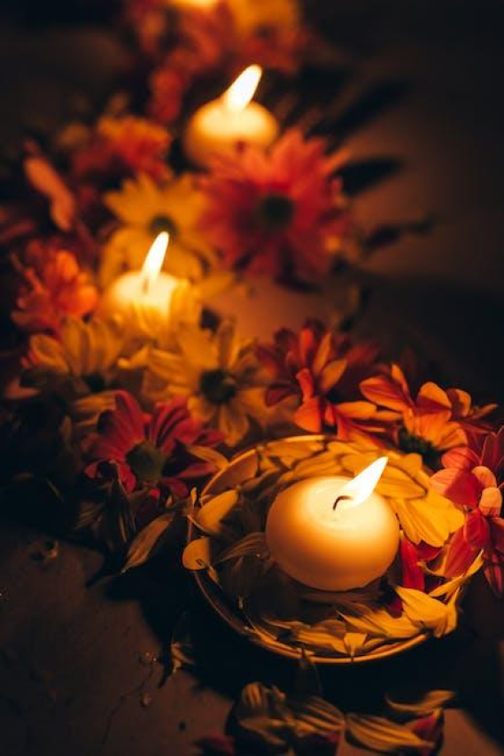 Unraveling the History of Diwali Pronunciation in English