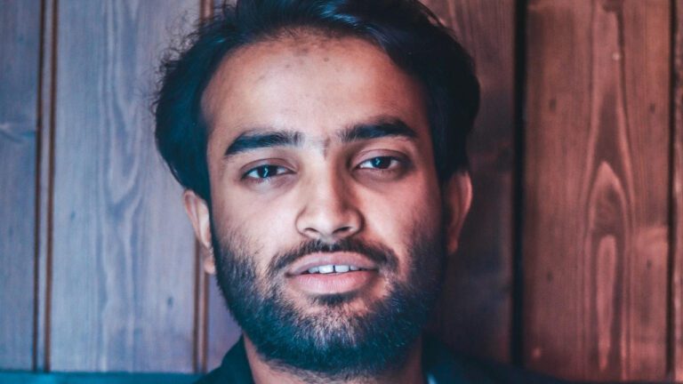 Discover the Joys of Indian Incest Chat