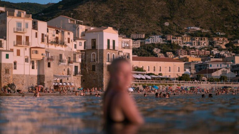 Sean Penn Height: How Tall is the Oscar-Winning Actor