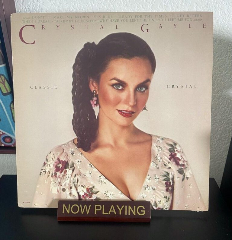 Discover Crystal Gayle’s Husband Name and Biography