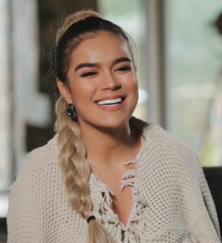 Karol G: Height and Weight