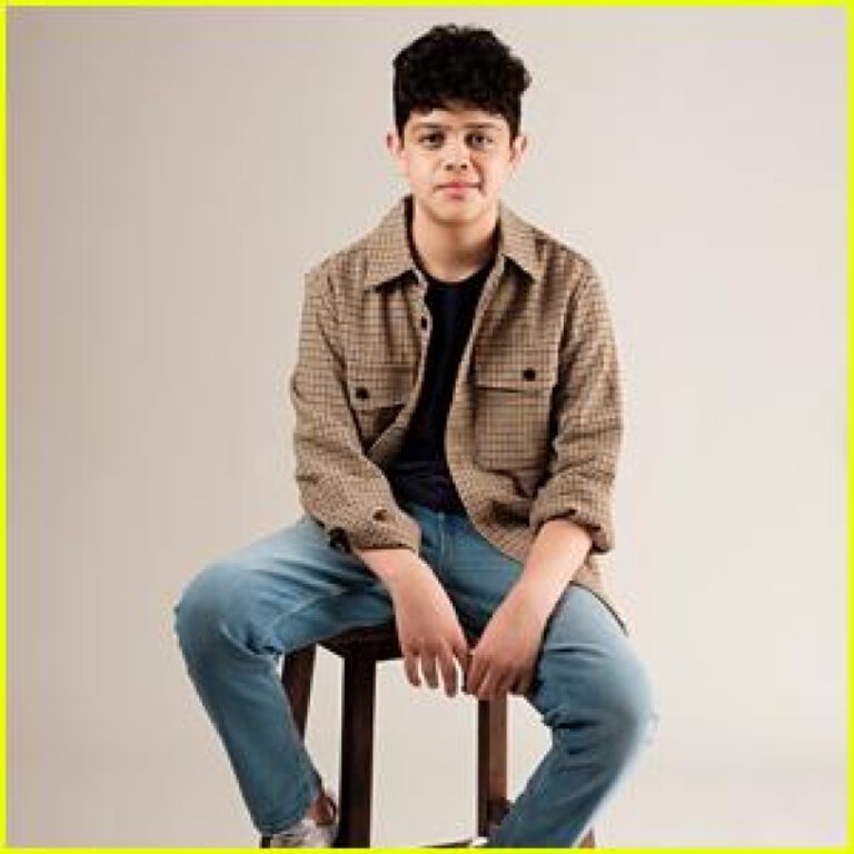 The Height of Moosa Mostafa: How Tall is He