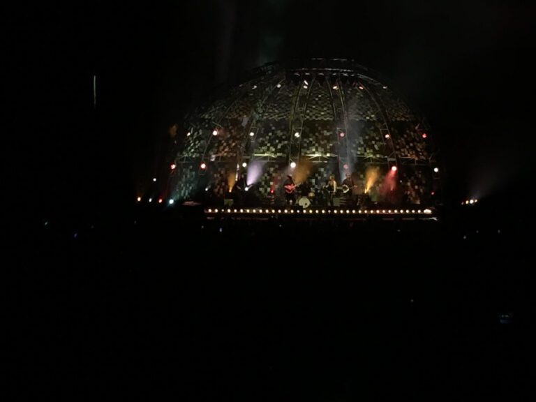 Enchanting Love Ballads: Exploring Chris Stapleton’s Romantic Lyrics