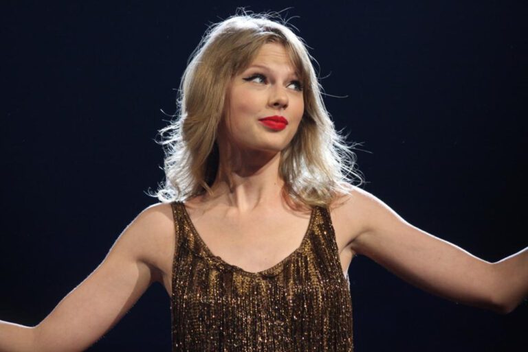 Style Guide: Taylor Swift’s Lover Outfits for Fashion Inspiration