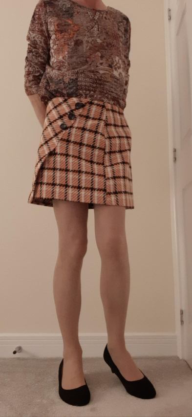 Stunning in White: How to Wear the Perfect Outfit to a Wedding