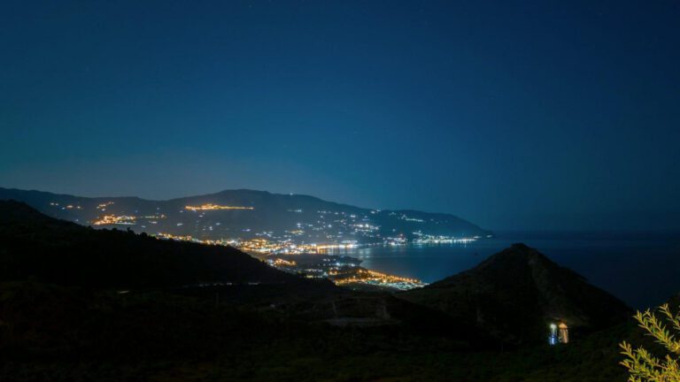 Need a Pick-Me-Up? Check Out These Smile Good Vibes Quotes!