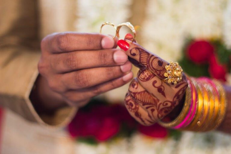 Feeling Stuck in Marriage? 6 Ways to Find Your Way Out