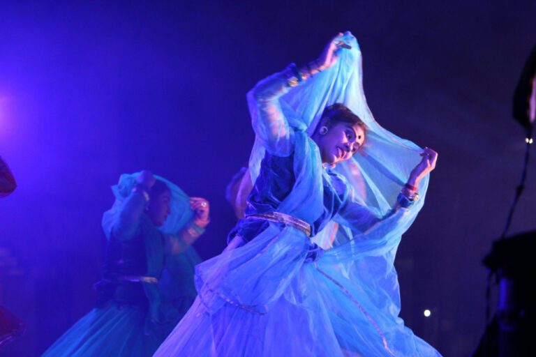 Uncover the Romantic Tradition of Throwing Rice at Weddings