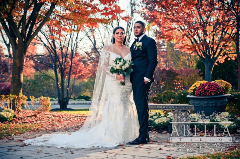 Capture Love: Romantic Groomsmen Photo Ideas