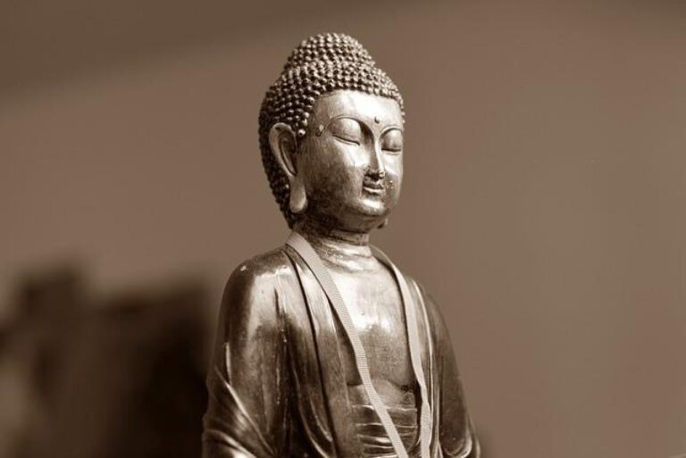 Discover Enlightening Buddha Quotes for a Meaningful Life
