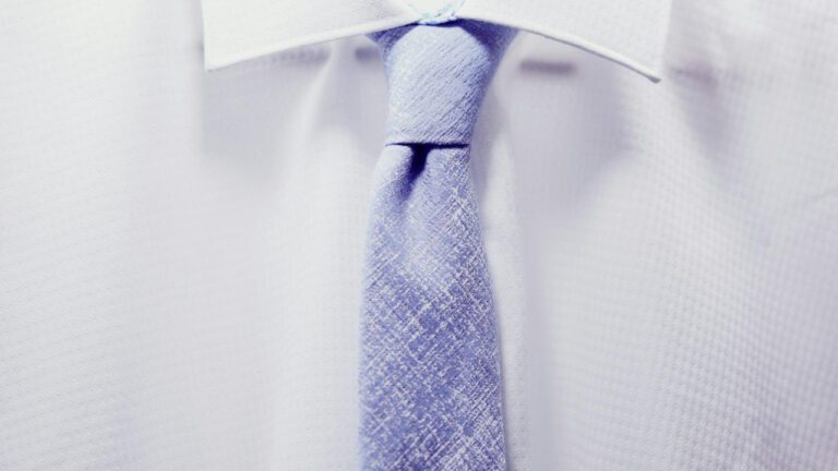 Elegant Attire for a Black Tie Wedding: The Perfect Outfit for Women