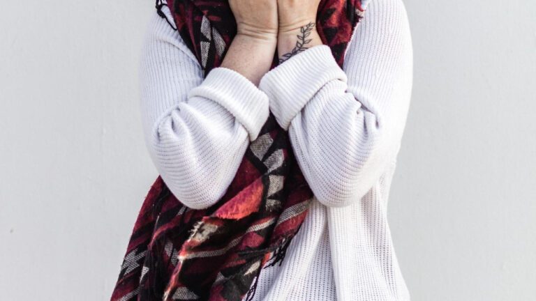 Are You Building a Healthy Emotional Bank Account? Discover 7 Habits to Cultivate Now!