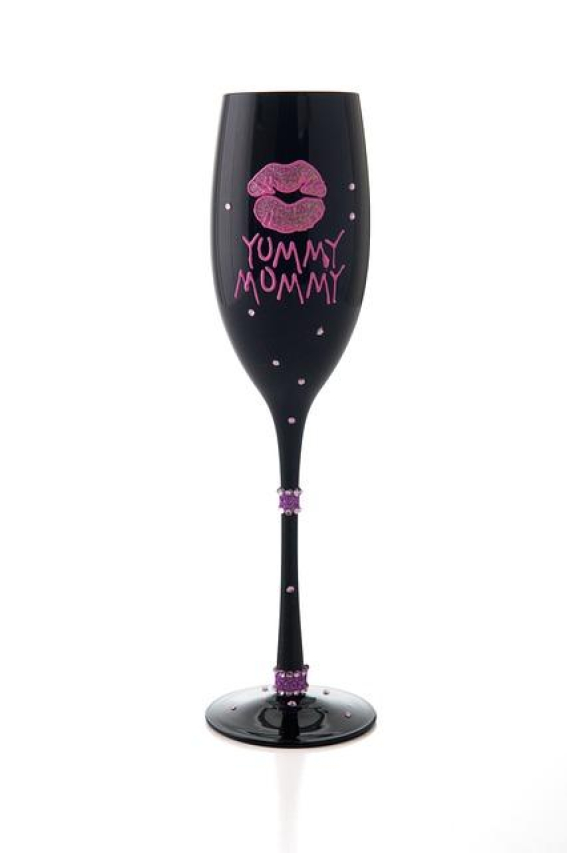 10 Irresistible Drinking Games for Bachelorette Party Fun