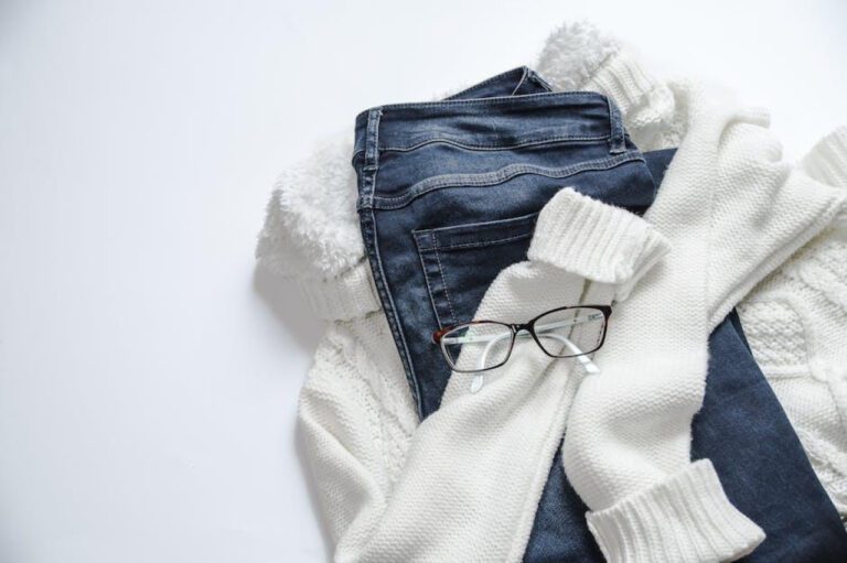 Top Clothing Subscription Boxes for Fashionistas