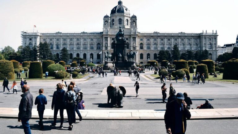 Analyzing Expedia’s Hotel Refund Policy: What You Need to Know