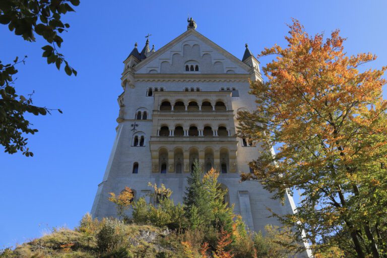 Understanding the Excalibur Resort Fee: What You Need to Know