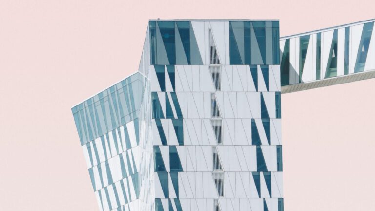 Uncovering the Discounts of Marriott Family and Friends