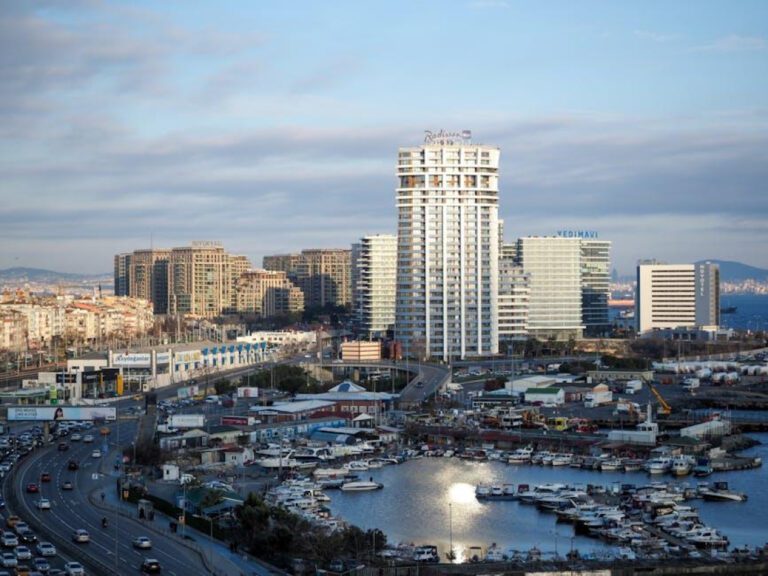 Marriott vs Hilton Rewards: A Comparative Analysis