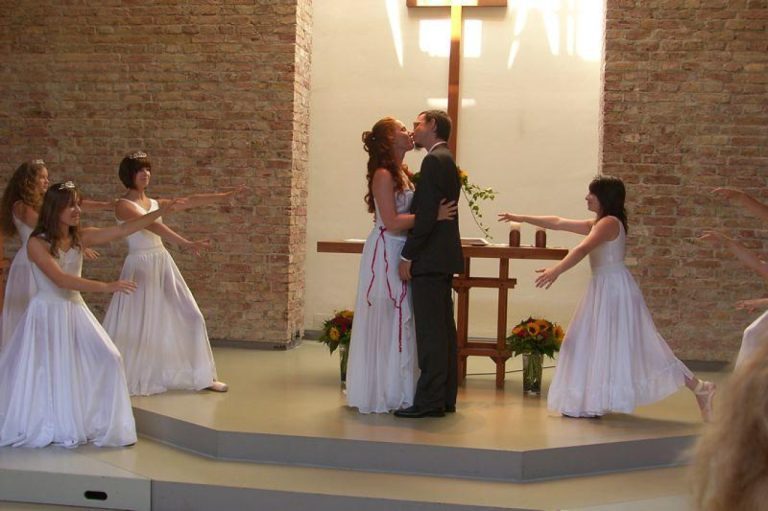 Create Your Dream Wedding Venue: A Step-By-Step Guide