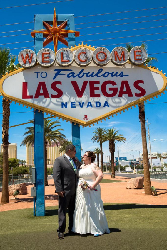 Dazzle at Your Vegas Wedding with Perfect Attire
