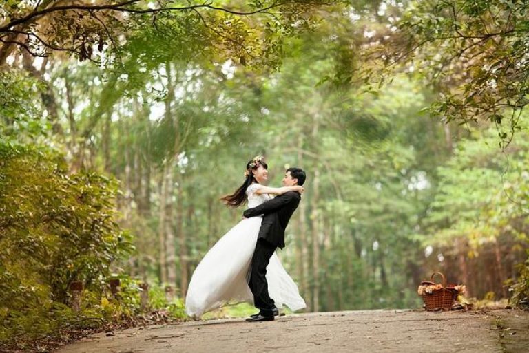 Show Your Love with the Perfect Wedding Cash Gift Amount in 2024