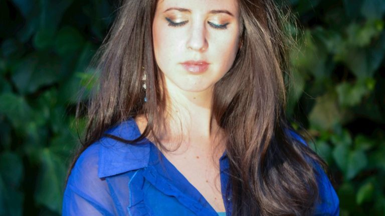 Best Eyeshadow Colors for Hazel Eyes: A Complete Guide