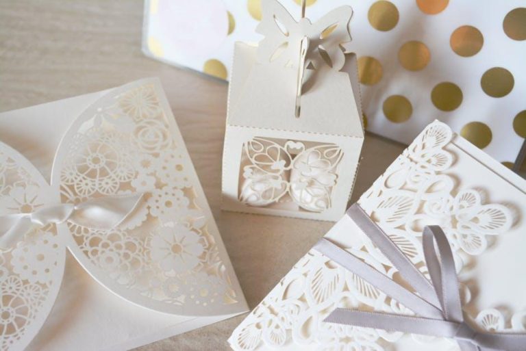 Ultimate Guide: When to Send Wedding Invitations