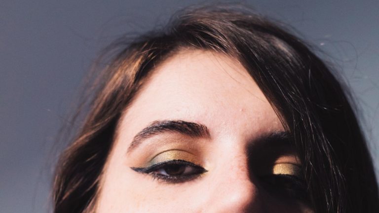 The Essential Guide to Choosing the Best Eyeliner