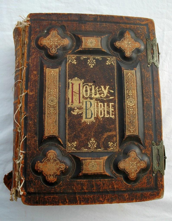 Examining the Prevalence of Bibles in Hotel Rooms