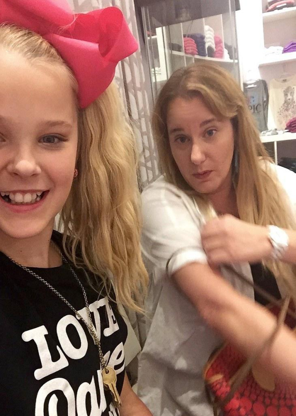 The Truth About JoJo Siwa’s Sexual Orientation