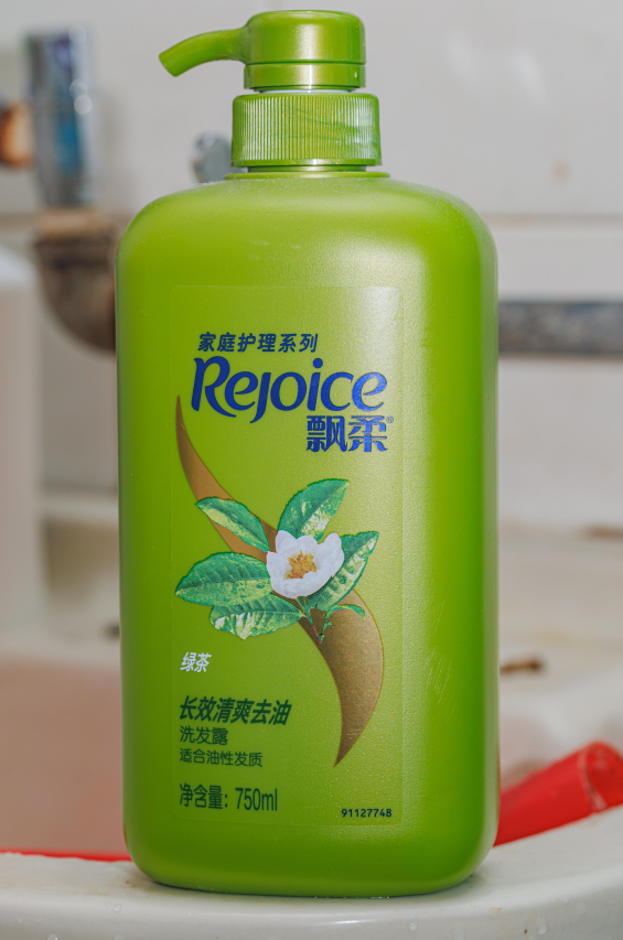 Banish Grease: The Best Shampoo for Oily Hair